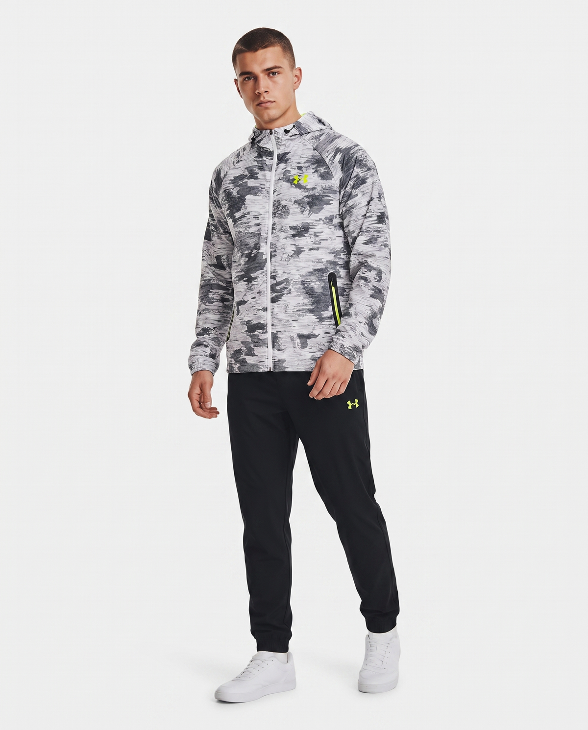 Chándal cortavientos Under Armour — Camuflaje gris y negro