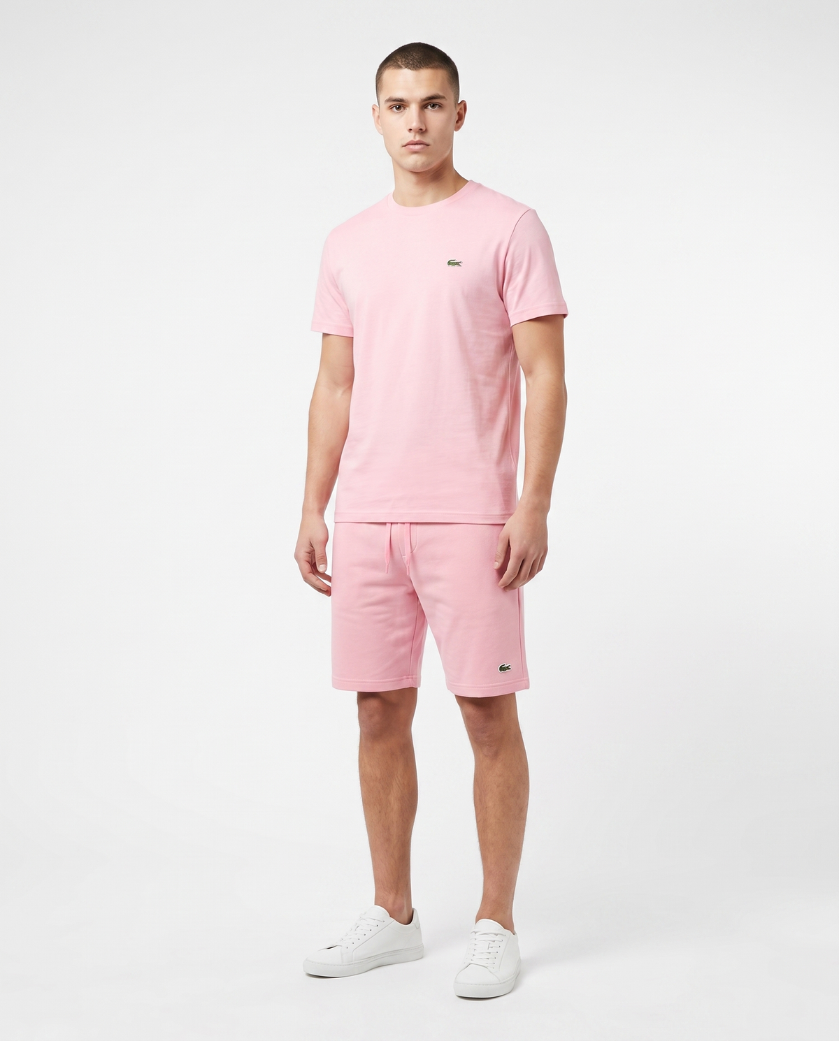 Conjunto camiseta y pantalón corto Lacoste — Rosa