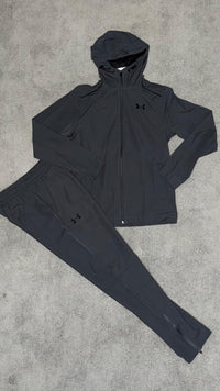 Chándal Under Armour con capucha — Negro