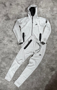 Chándal Nike Tech Fleece — Gris jaspeado