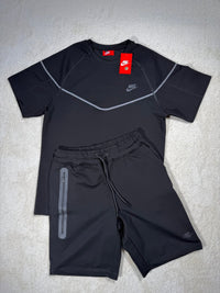 Conjunto Nike Tech camiseta y pantalón corto — Negro y gris