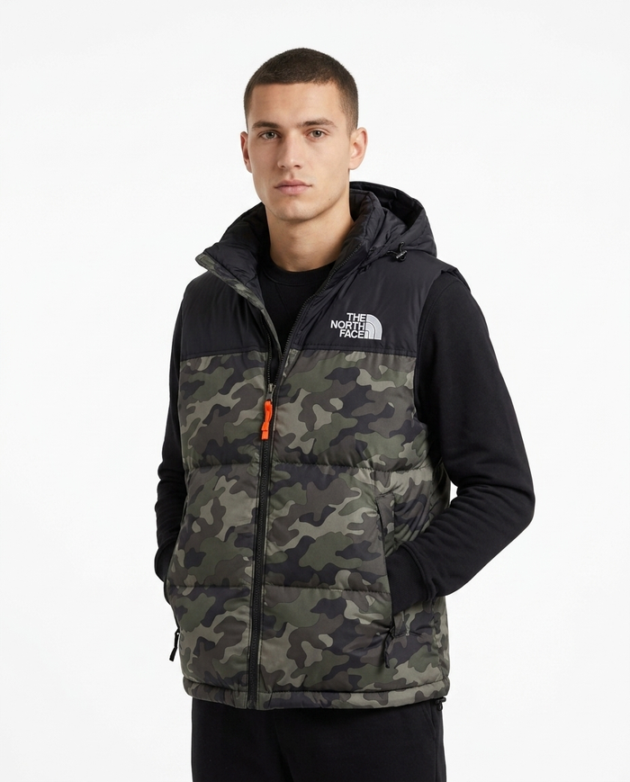 Chaleco acolchado con capucha The North Face — Camuflaje