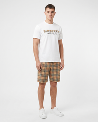 Conjunto camiseta y pantalón corto Burberry — Blanco y cuadros beige