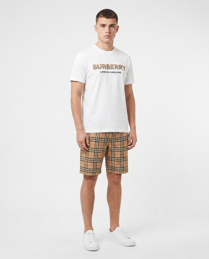 Conjunto camiseta y pantalón corto Burberry — Blanco y cuadros beige
