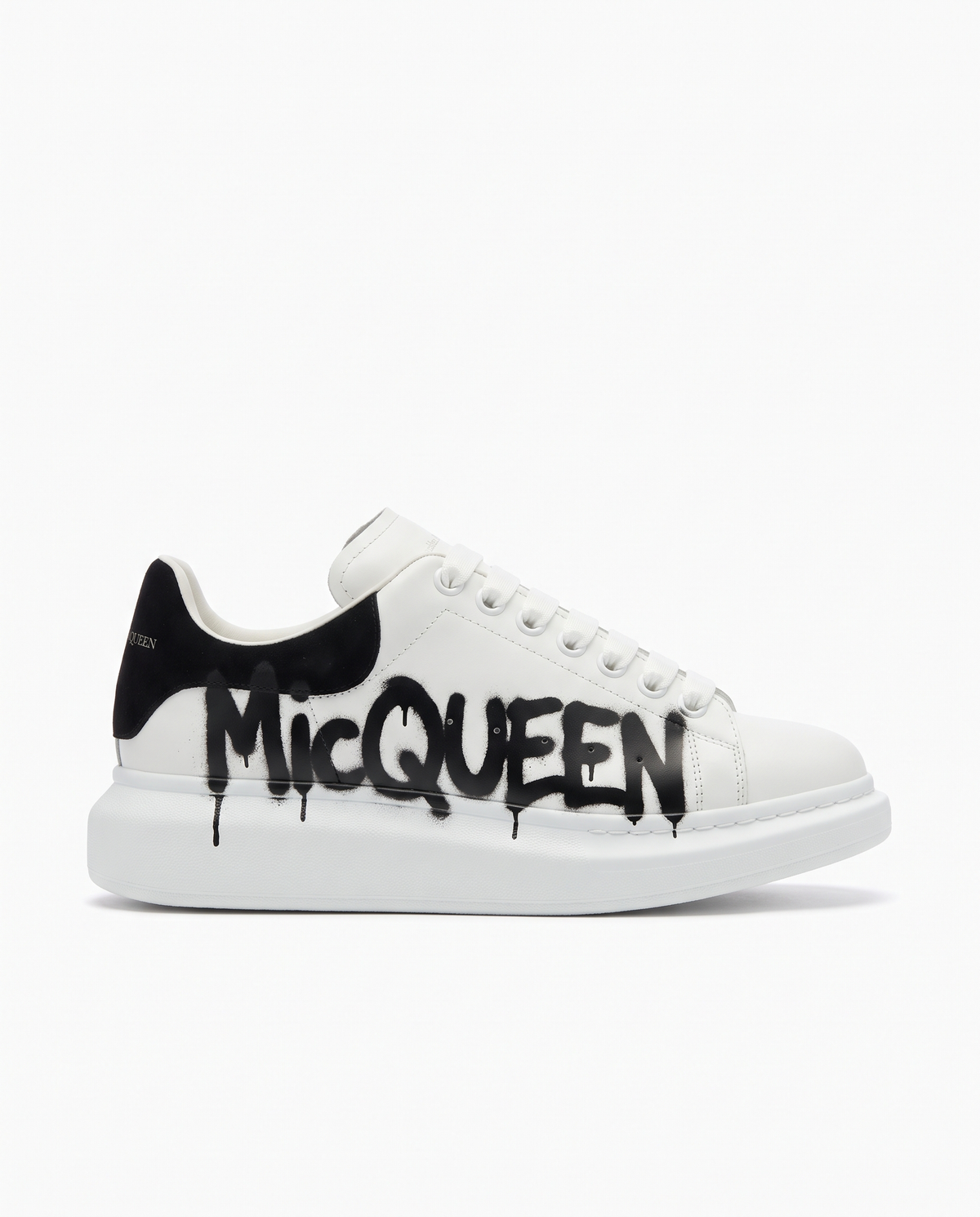 Zapatillas Alexander McQueen Oversized Graffiti — Blanco y negro