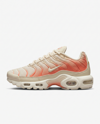 Zapatillas Nike Air Max Plus — Crema y coral
