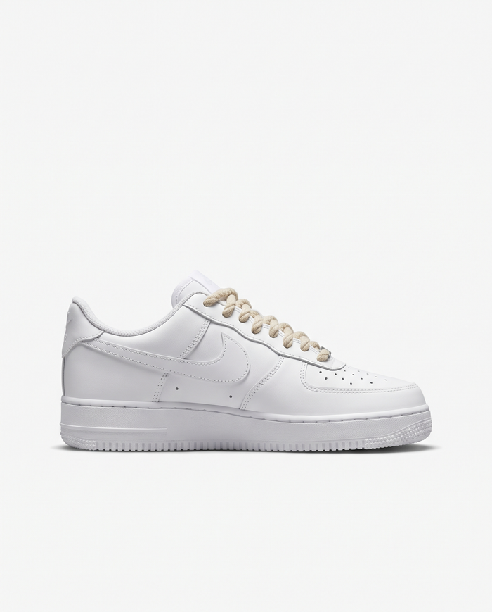 Zapatillas Nike Air Force 1 — Blanco y beige