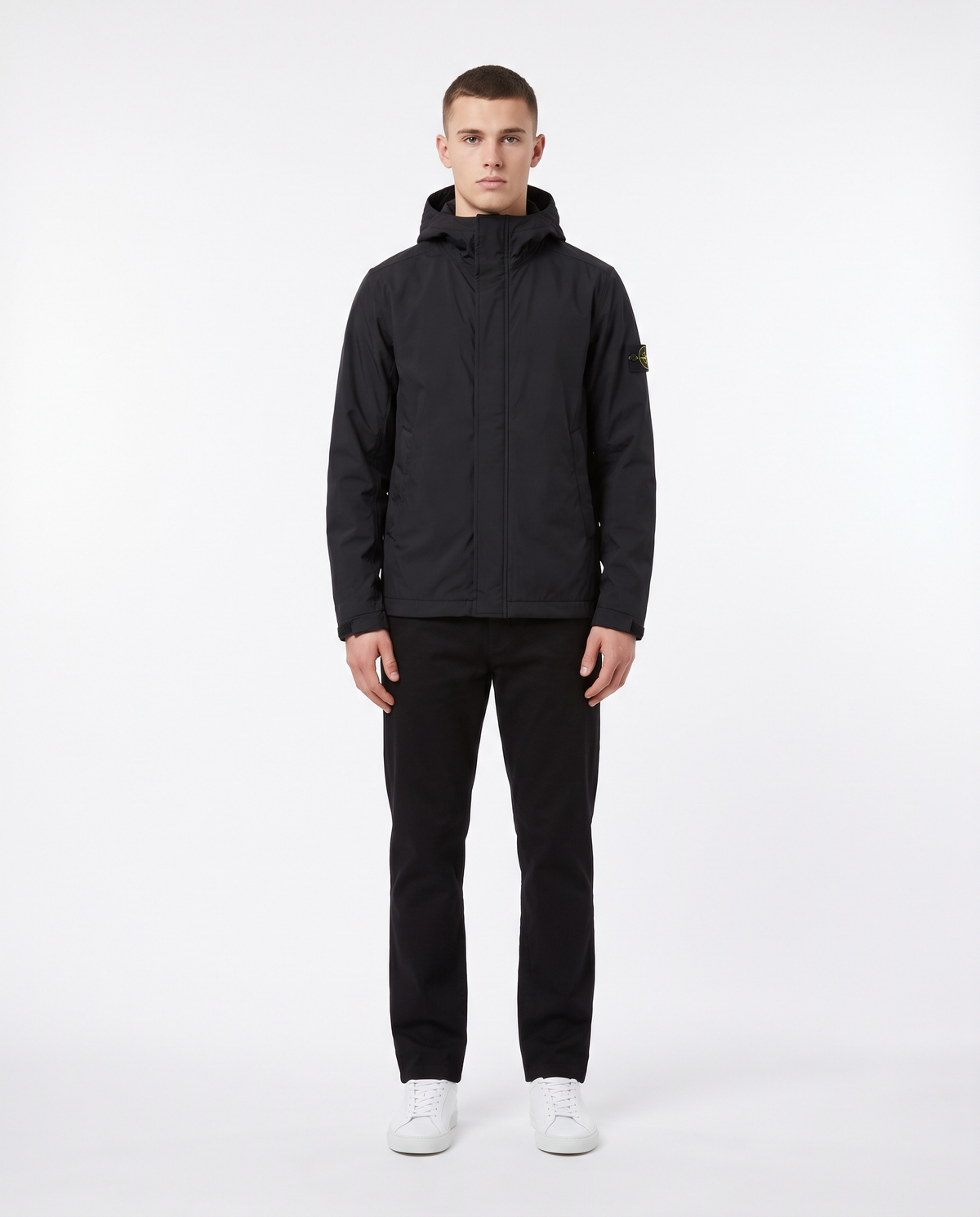 Chaqueta con capucha Stone Island — Negro