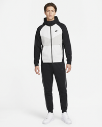 Chándal Nike Tech Fleece — Negro y blanco