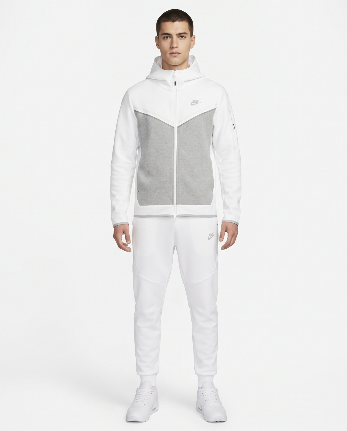 Chándal Nike Tech Fleece — Blanco y gris