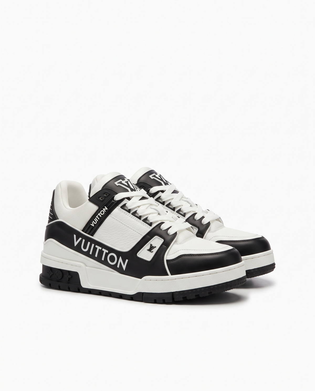 Zapatillas Louis Vuitton Trainer Maxi — Negro y blanco