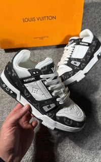Zapatillas Louis Vuitton Trainer — Negro y blanco