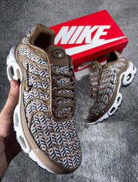 Zapatillas Nike Air Max Plus TN — Marrón estampado