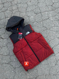 Chaleco acolchado con capucha The North Face — Rojo y negro