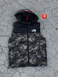 Chaleco acolchado con capucha The North Face — Camuflaje