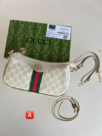 Bolso de hombro Gucci Ophidia — Beige