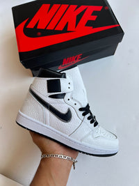Zapatillas Nike Air Jordan 1 High — Blanco y negro