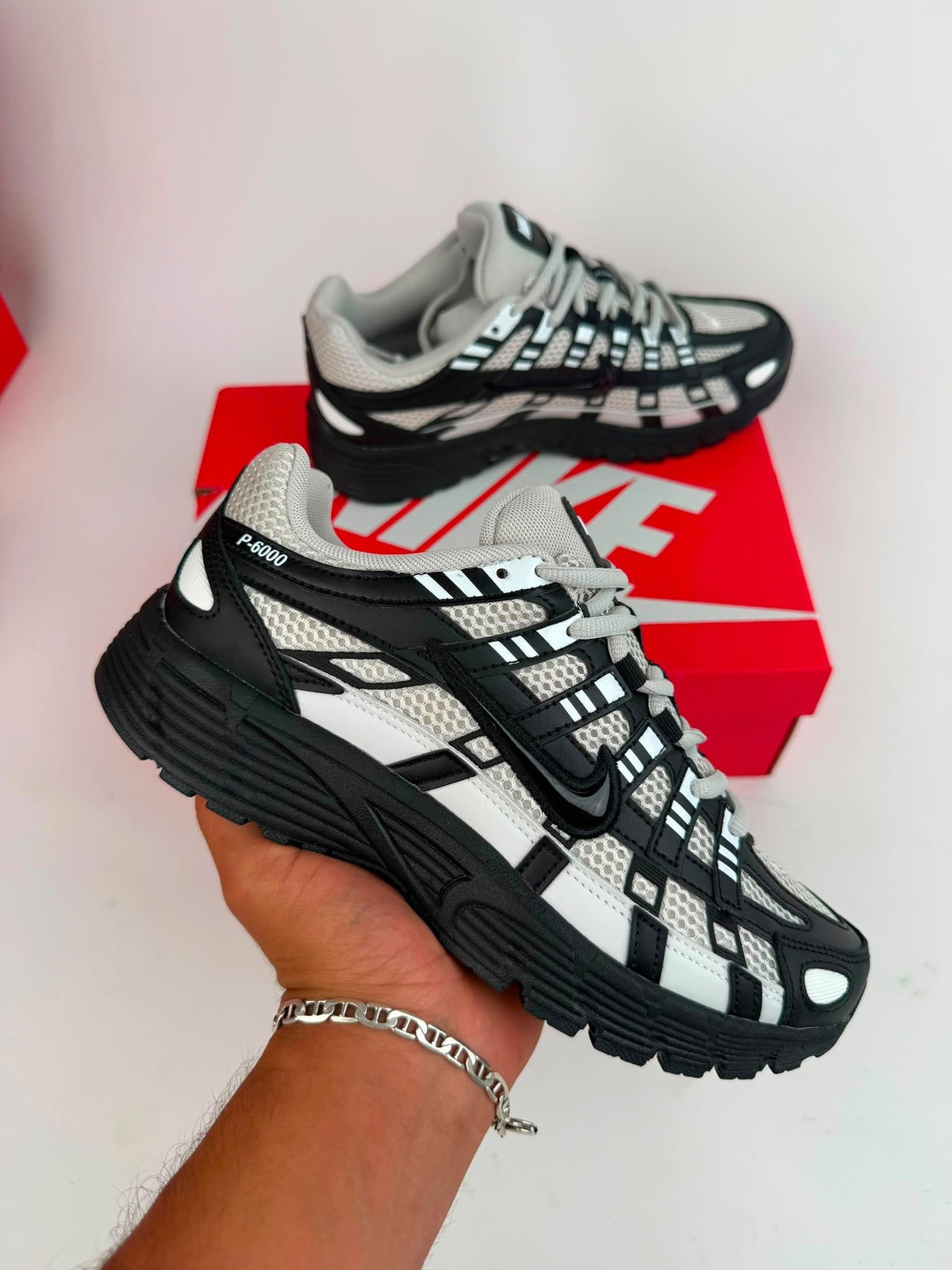 Zapatillas Nike P-6000 — Negro y blanco