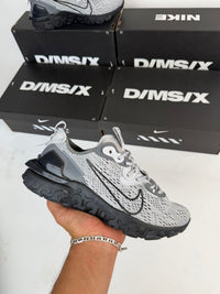Zapatillas Nike React Vision — Gris y negro