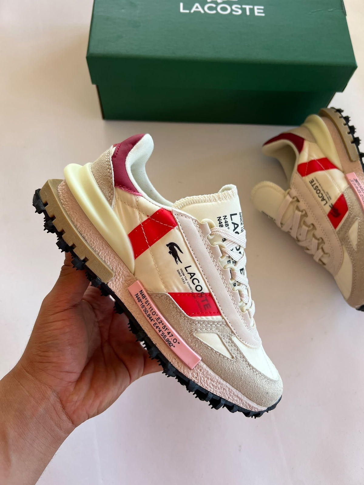 Zapatillas Lacoste Elite Active — Crudo y rojo