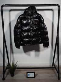 Plumífero brillante Polo Ralph Lauren con capucha — Negro