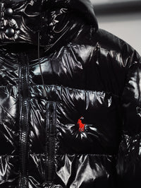 Plumífero brillante Polo Ralph Lauren con capucha — Negro
