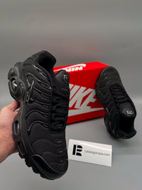 Zapatillas Nike Air Max Plus TN — Negro
