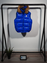 Chaleco brillante Moncler con capucha de pelo — Azul eléctrico