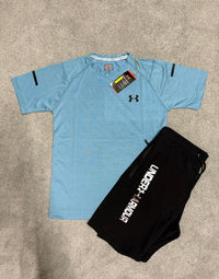 Conjunto camiseta y pantalón corto Under Armour — Azul celeste y negro