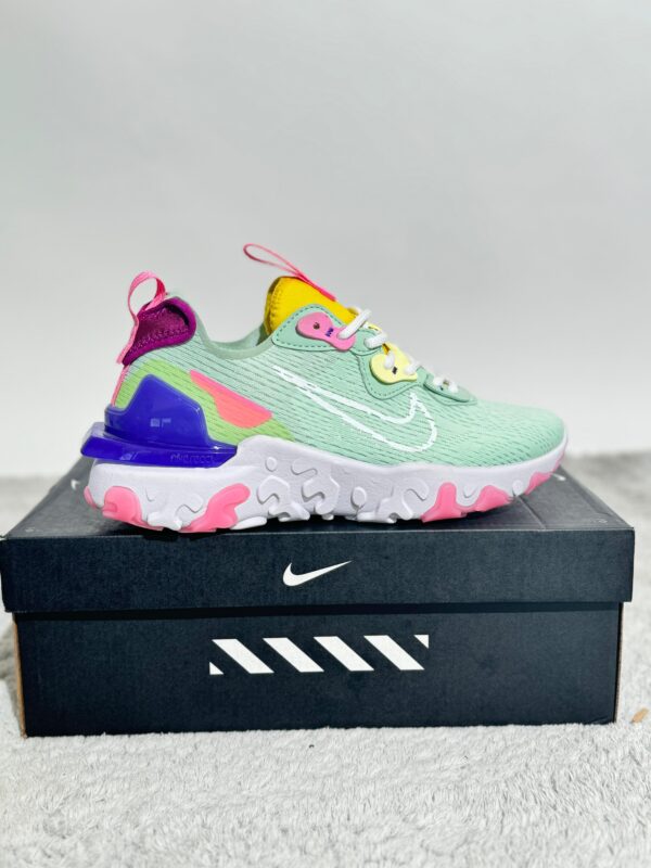 NIKE React Visiom