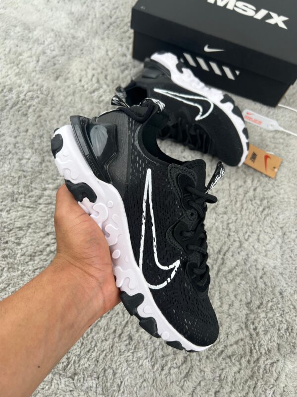 NIKE React Visiom
