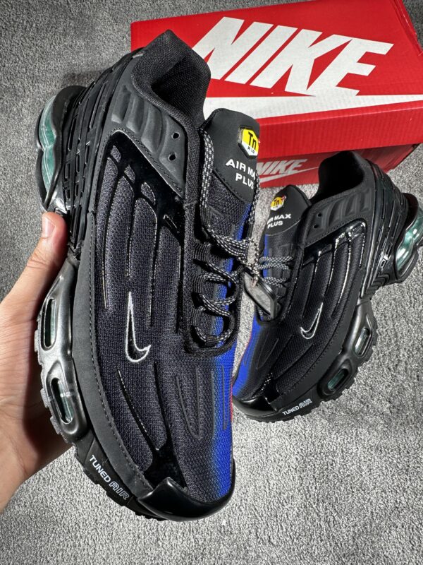 NIKE TN PLUS