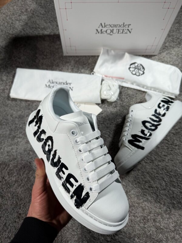 NUEVA DISPONIBILIDAD – MCQUEEN - Imagen 3