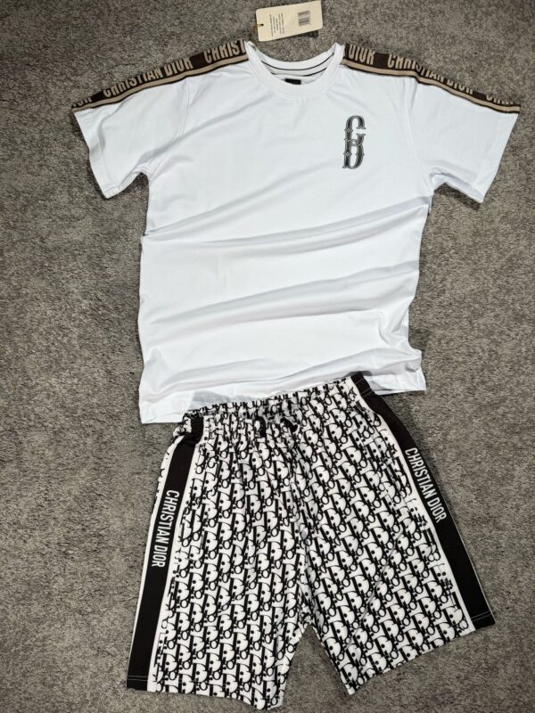 CONJUNTO CORTO CHRISTIAN DIOR – EXCLUSIVIDAD Y ESTILO