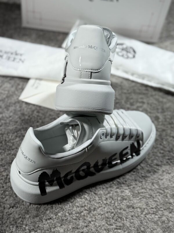 NUEVA DISPONIBILIDAD – MCQUEEN - Imagen 4