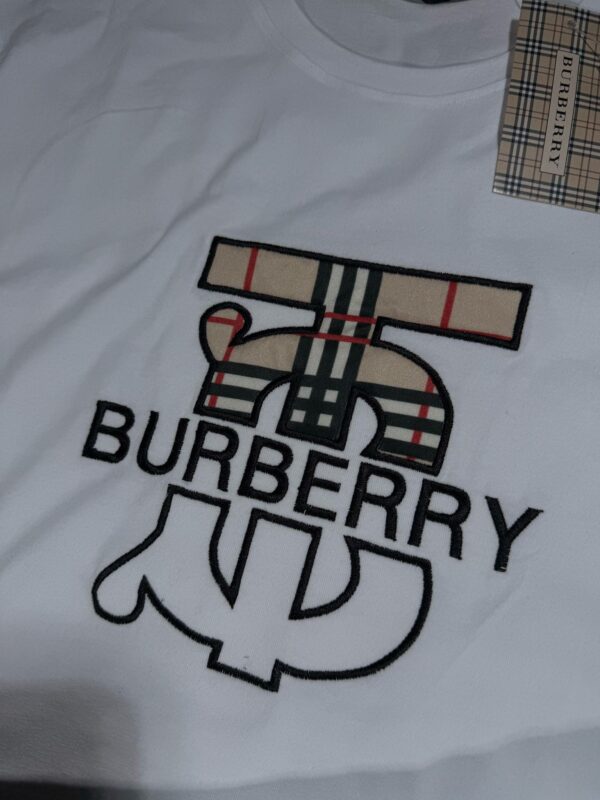 CONJUNTO CORTO BURBERRY – EDICIÓN EXCLUSIVA - Imagen 5