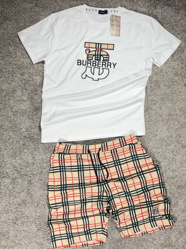 CONJUNTO CORTO BURBERRY – EDICIÓN EXCLUSIVA