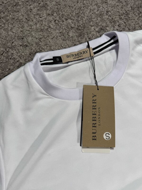CONJUNTO CORTO BURBERRY – EDICIÓN EXCLUSIVA - Imagen 5