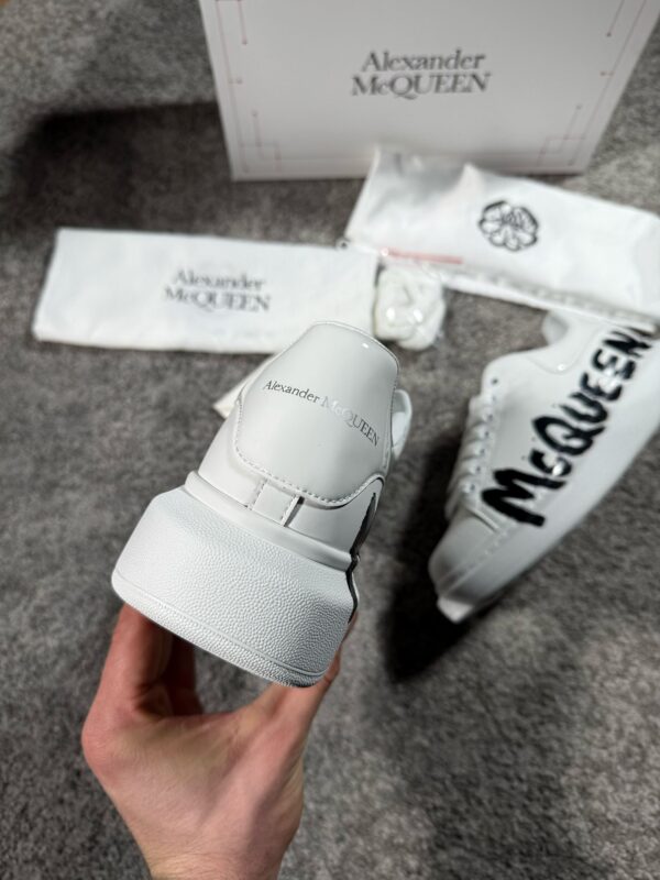 NUEVA DISPONIBILIDAD – MCQUEEN - Imagen 5